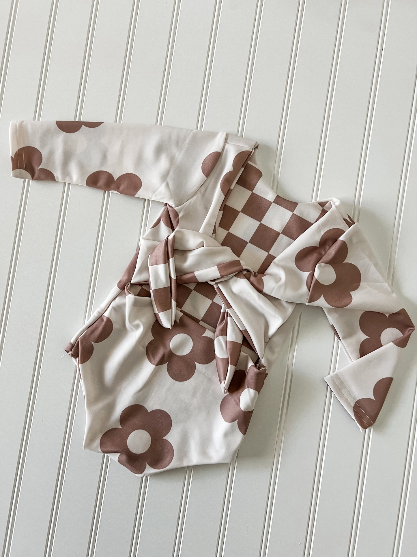 Brown daisy Swim