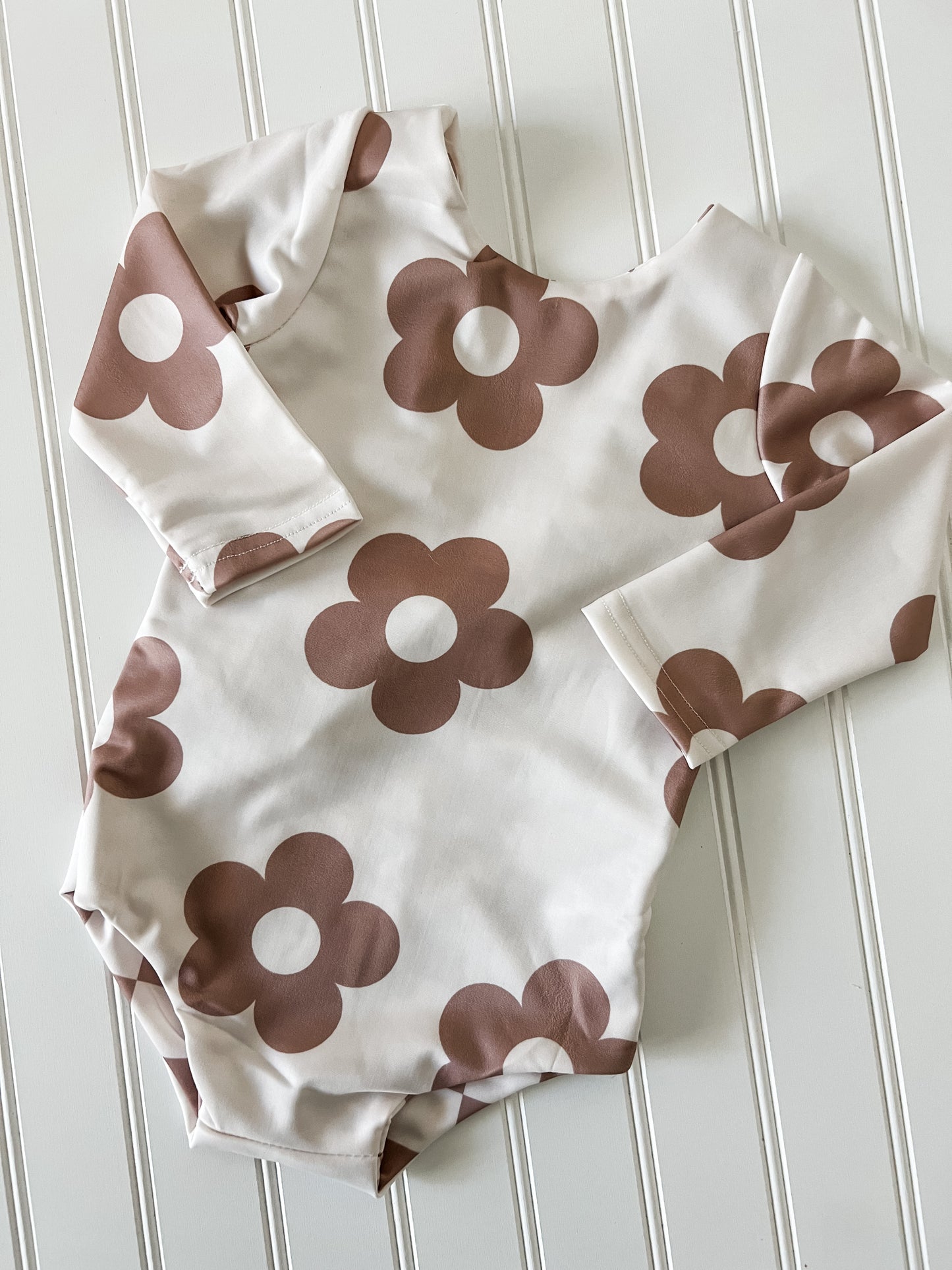 Brown daisy Swim